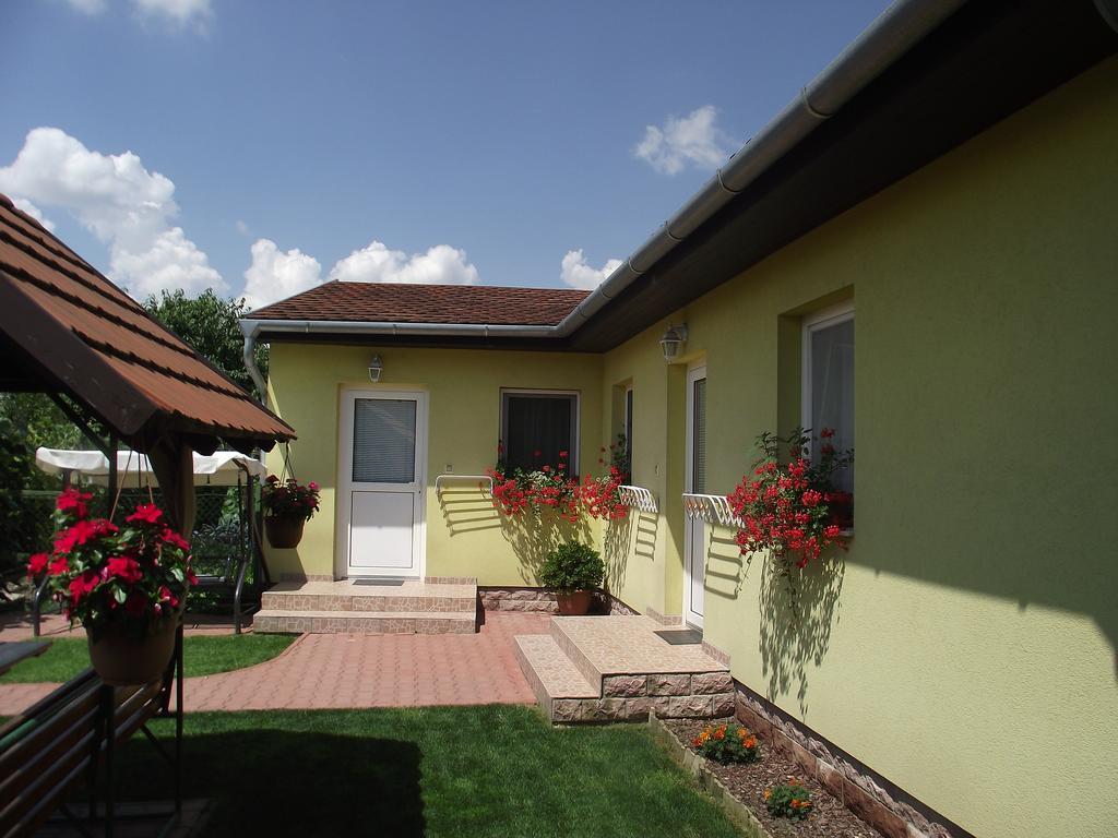 Apartman Kaszas Garden Mosonmagyaróvár Dış mekan fotoğraf
