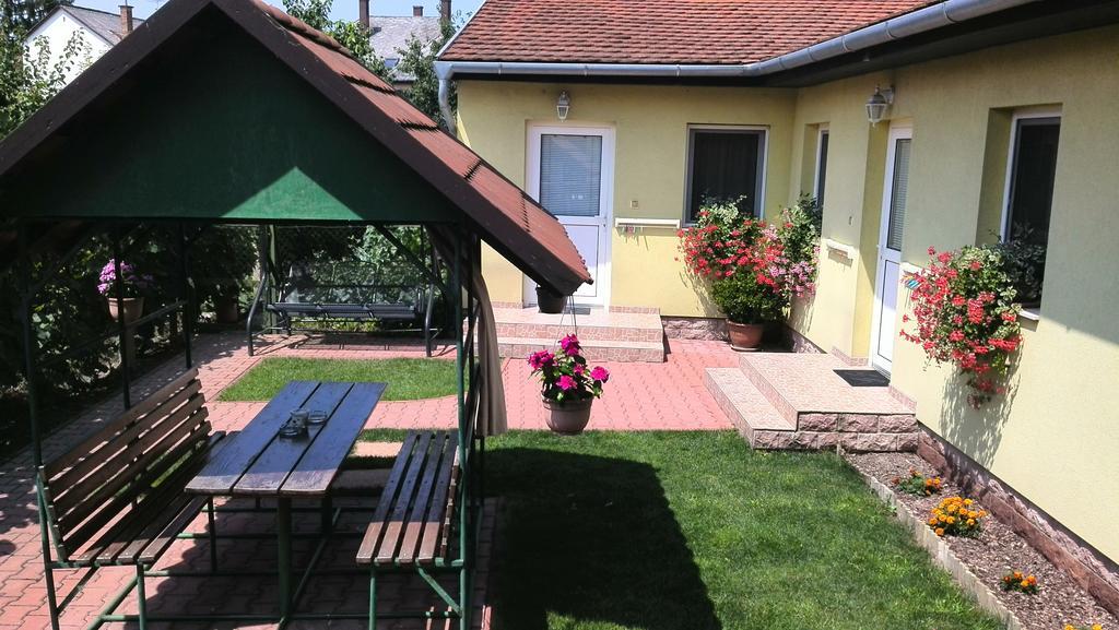 Apartman Kaszas Garden Mosonmagyaróvár Dış mekan fotoğraf