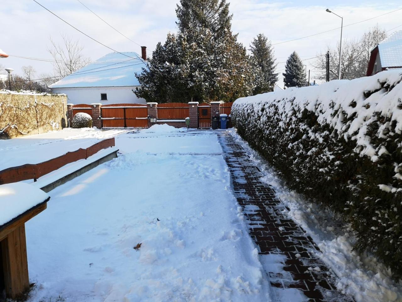 Apartman Kaszas Garden Mosonmagyaróvár Dış mekan fotoğraf
