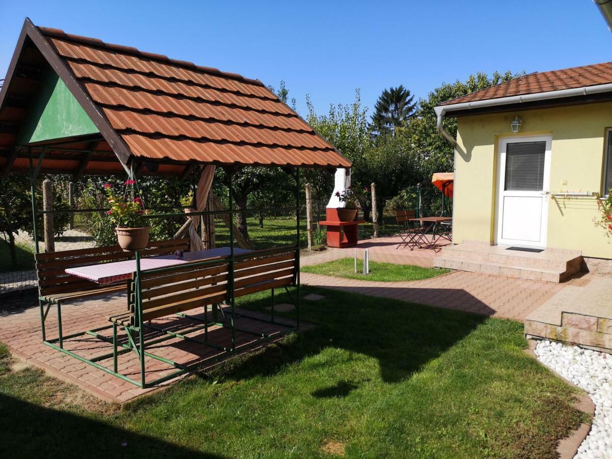 Apartman Kaszas Garden Mosonmagyaróvár Dış mekan fotoğraf